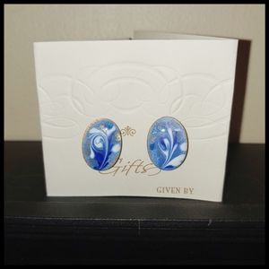 Vintage Blue and White Swirl Art Glass Clip on Earrings